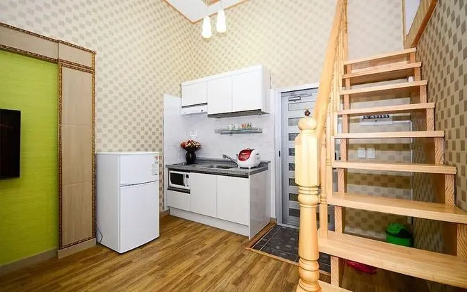 Elite Duplex (2 Guest Rates, Extra person Charge on spot - 1-13yr 10,000KRW, 14yr above 20,000KRW pp