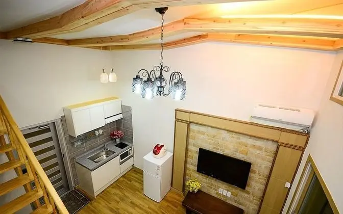 Elite Duplex (2 Guest Rates, Extra person Charge on spot - 1-13yr 10,000KRW, 14yr above 20,000KRW pp