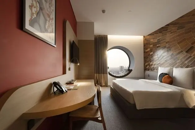 Deluxe Tek Büyük Yataklı Oda