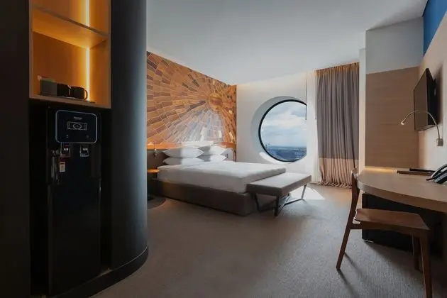 Deluxe Tek Büyük Yataklı Oda