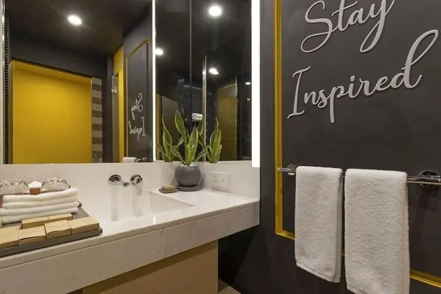 Deluxe Tek Büyük Yataklı Oda, Balkon