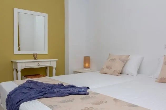 Villa, 3 Yatak Odası, Kişiye Özel Havuzlu, Deniz Manzaralı (Yellow)