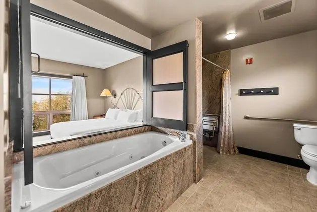 Room (Upper Mt. Robinson) (Not Pet Friendly)