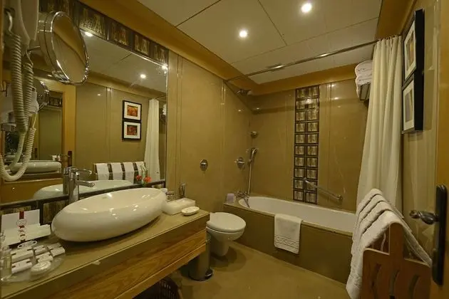 Premier Room