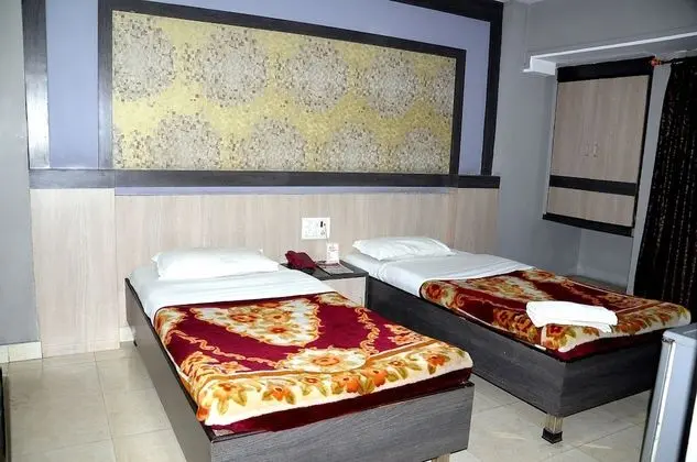 Premium Tek Büyük Yataklı Oda