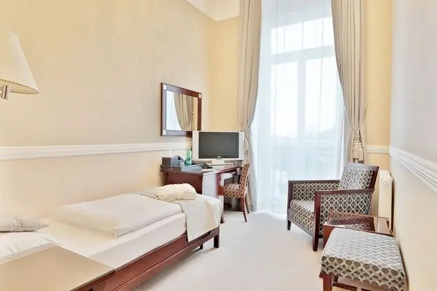 Standard Tek Kişilik Oda, 1 Tek Kişilik Yatak, Banyolu/Duşlu, Park Manzaralı