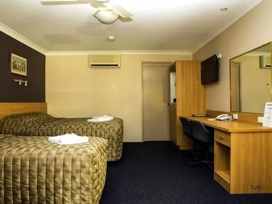 Deluxe Oda, Sigara İçilmez (Twin Room)