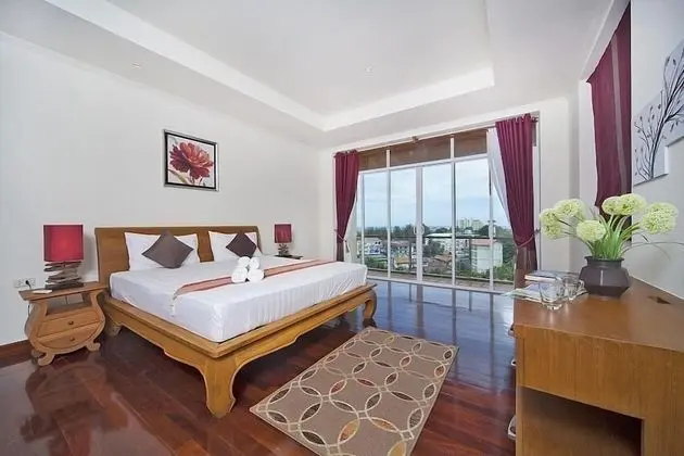 Deluxe Two-Bedroom Apartment Sea View with Private Pool