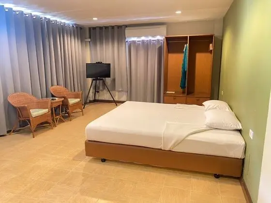 Sun Suite Room
