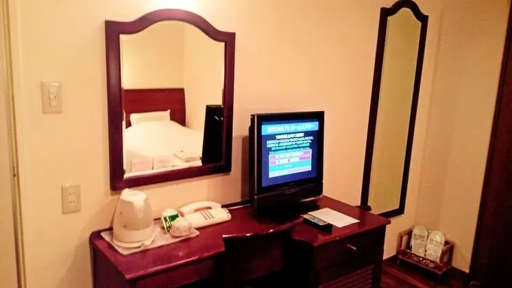 Deluxe İki Ayrı Yataklı Oda, Birden Çok Yatak, Sigara İçilebilir (2 Single Beds plus 1 Extra Bed)