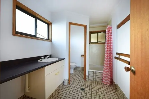 Ev (4 Bedrooms)