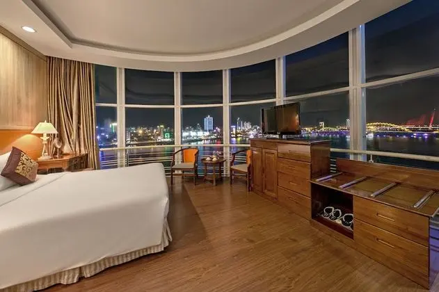Luxury Tek Büyük Yataklı Oda, 1 En Büyük (King) Boy Yatak, Nehir Manzaralı