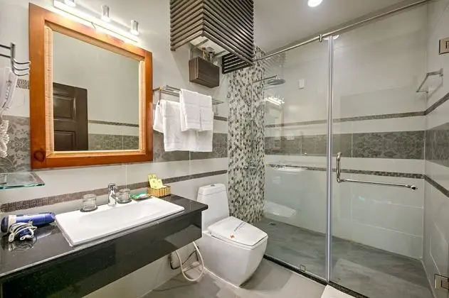 Luxury Tek Büyük Yataklı Oda, 1 En Büyük (King) Boy Yatak, Nehir Manzaralı