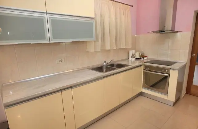 Comfort Apart Daire, 2 Yatak Odası, Teras, Havuz Kenarı