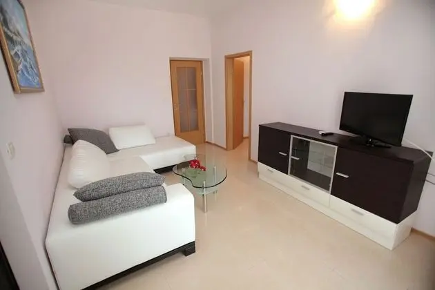 Comfort Apart Daire, 2 Yatak Odası, Teras, Havuz Kenarı