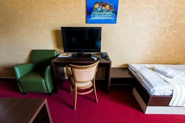Deluxe Üç Kişilik Oda