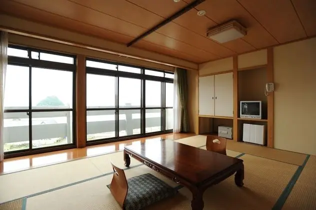 Standard Oda, Sigara İçilmez, Okyanus Manzaralı (Japanese, 12 Tatami Mats)