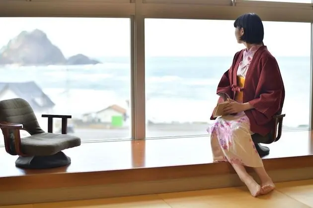 Traditional Oda, Sigara İçilmez, Okyanus Manzaralı (Japanese, 12 Tatami Mats)