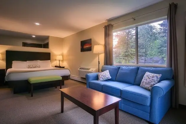 Deluxe Suite ADA