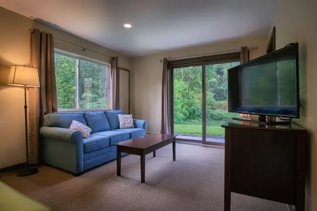 Deluxe Suite ADA