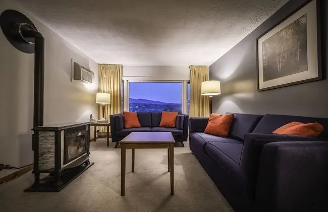 Three Bedroom Condo located at Mountainside Resort