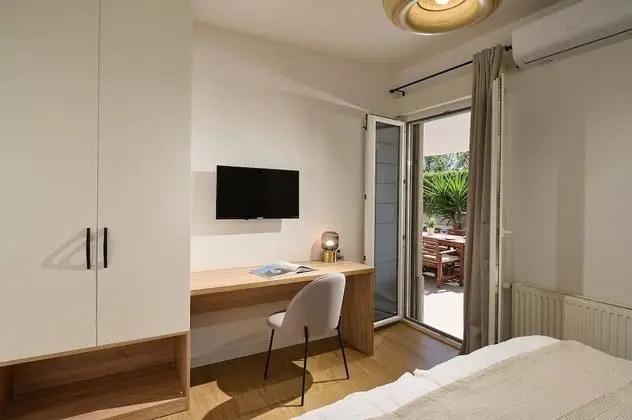 Apart Daire, 2 Yatak Odası, Teras, Zemin Kat