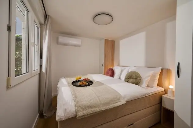 Apart Daire, 2 Yatak Odası, Teras, Zemin Kat