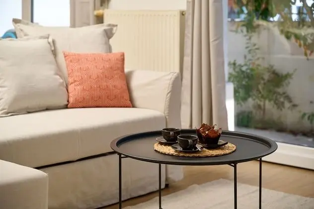 Apart Daire, 2 Yatak Odası, Teras, Zemin Kat