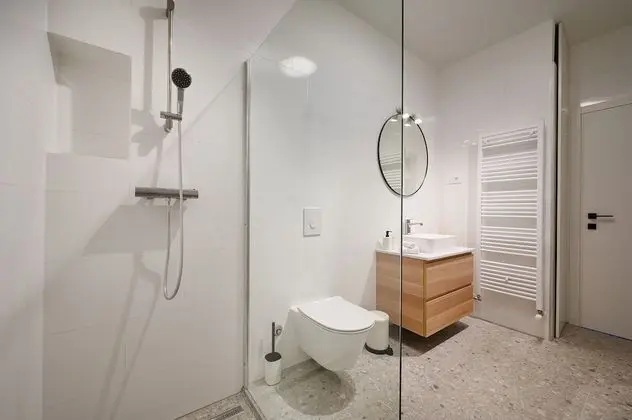 Apart Daire, 2 Yatak Odası, Teras, Zemin Kat