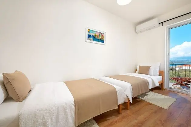 Villa, Havuz Kullanımı, Kısmi Deniz Manzaralı