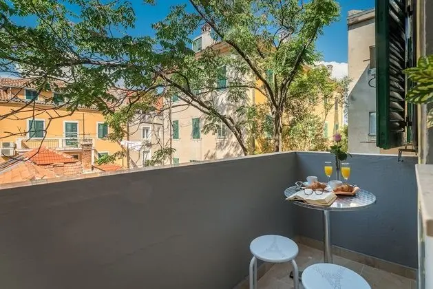 Classic Apart Daire, Balkon