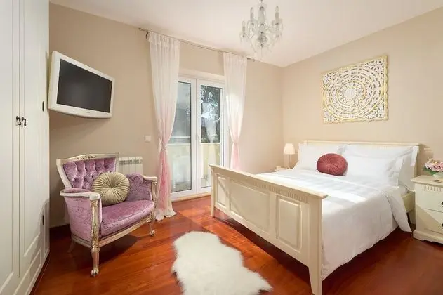 Deluxe Villa
