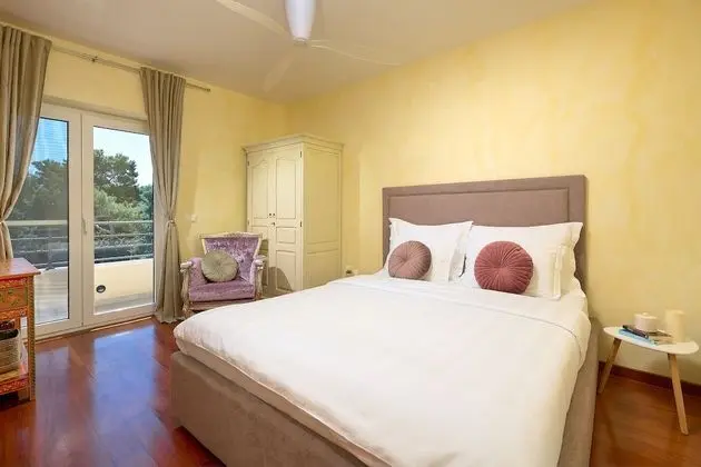Deluxe Villa