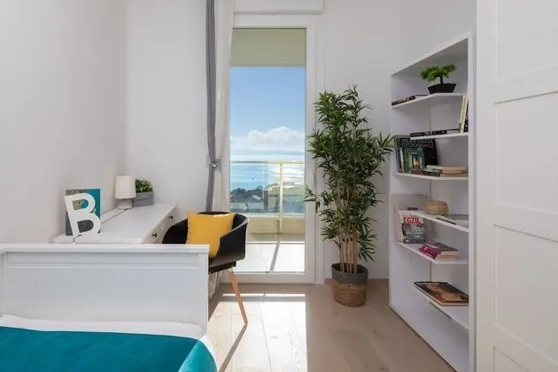 Apart Daire, Deniz Manzaralı