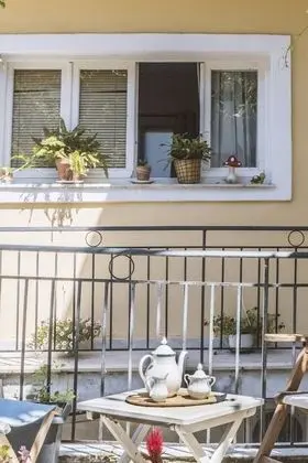 Apart Daire, 1 Büyük (Queen) Boy Yatak ve Çekyat