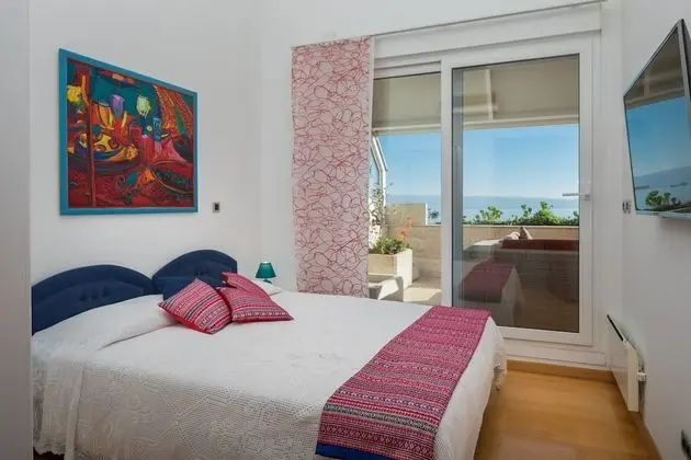 Apart Daire, Deniz Manzaralı