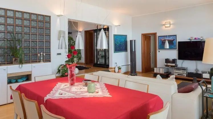 Apart Daire, Deniz Manzaralı