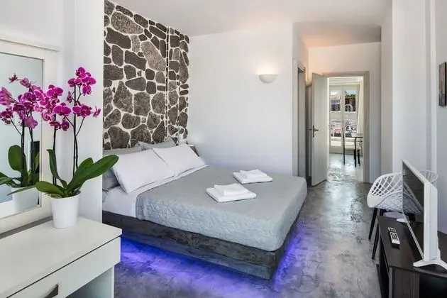 Deluxe Süit, 2 Yatak Odası, Kişiye Özel Havuzlu, Zemin Kat (Ground Floor - Suite G7)