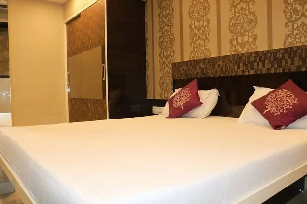 Deluxe Tek Büyük Yataklı Oda, Ortak Banyo