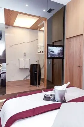 Superior Oda, Şehir Manzaralı