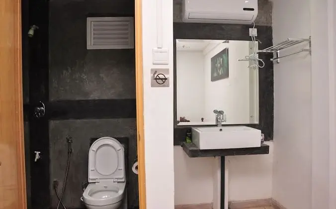 Tek Büyük Yataklı Oda (with AC)