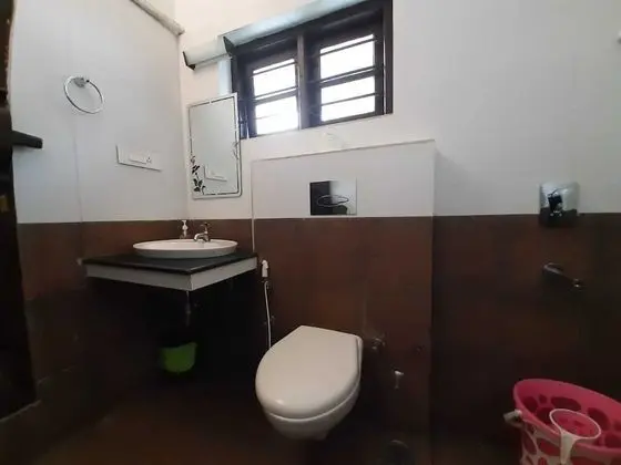 Traditional Tek Büyük Yataklı Oda