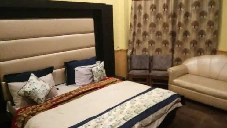 Executive Tek Büyük Yataklı Oda