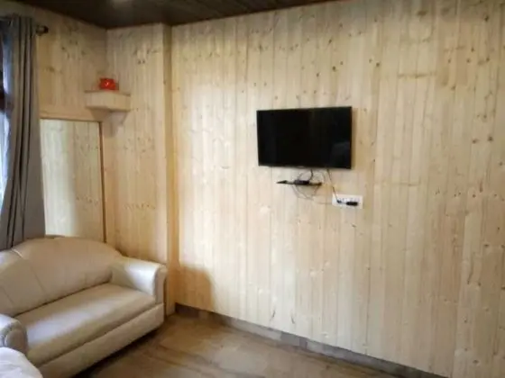 Luxury Tek Büyük Yataklı Oda