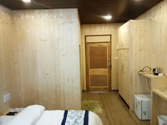 Luxury Tek Büyük Yataklı Oda