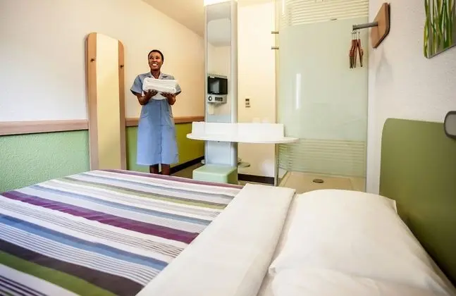 Standard Tek Büyük Yataklı Oda, Sigara İçilmez (Queen with separate bunk bed)