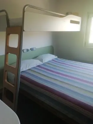 Standard Üç Kişilik Oda, Sigara İçilebilir