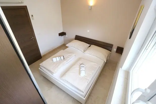 Family Apart Daire, 2 Yatak Odası, Havuz Kullanımı, Bahçeli