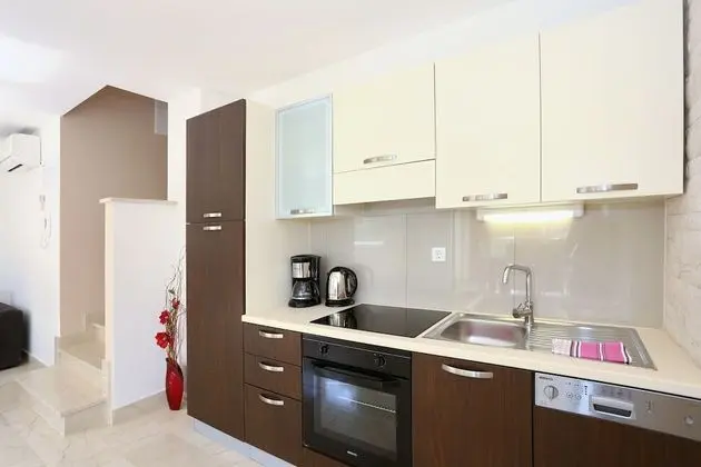 Family Apart Daire, 2 Yatak Odası, Havuz Kullanımı, Bahçeli