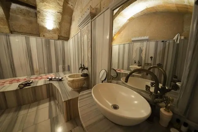 Honeymoon Oda, 1 Büyük (Queen) Boy Yatak, Sıcak Su Küveti